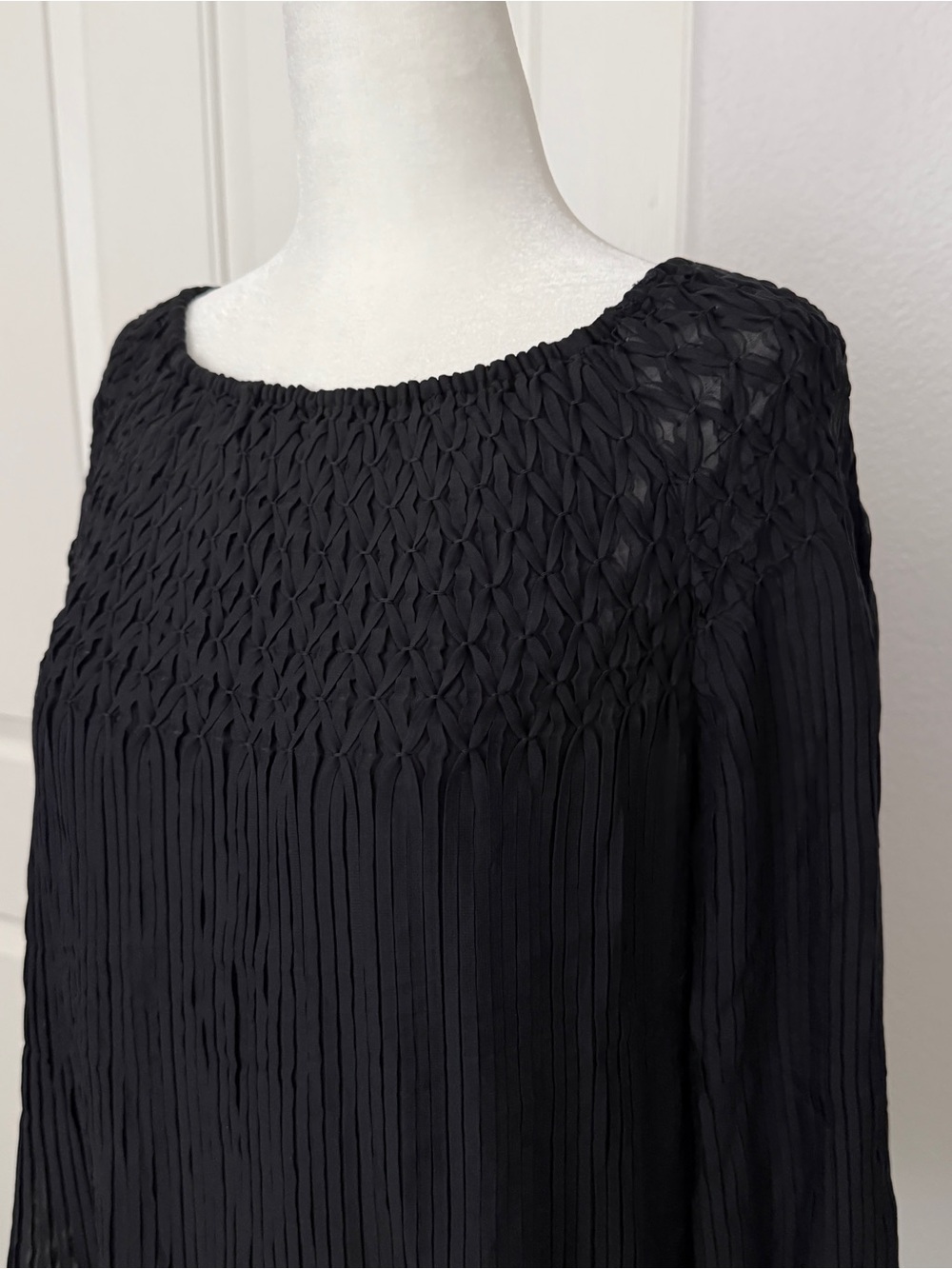 NWT Chloé Black Pleated Blouse with White Lace Hem | Boho Chic | Long Sleeve - Picture 2 of 6
